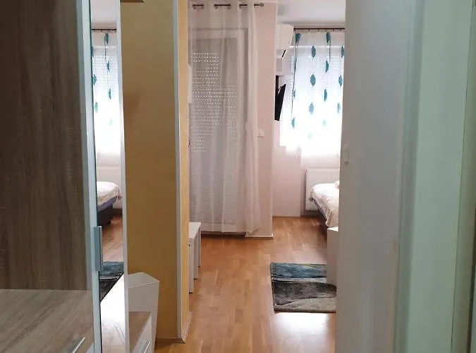 Aurora 2 شقة نوفي ساد