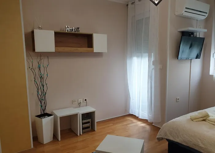 شقة Aurora 2 نوفي ساد